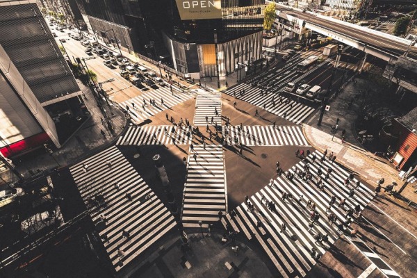 20 кадров уличной фотографии, которые открывают неизвестную сторону Японии